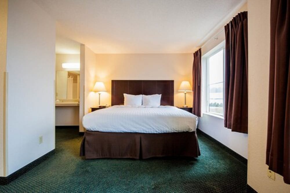 Greystone Inn and Suites - photo 7