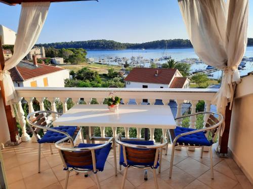 Apartman Martina — 4-Star Luxury Hotel in Rab, Croatia