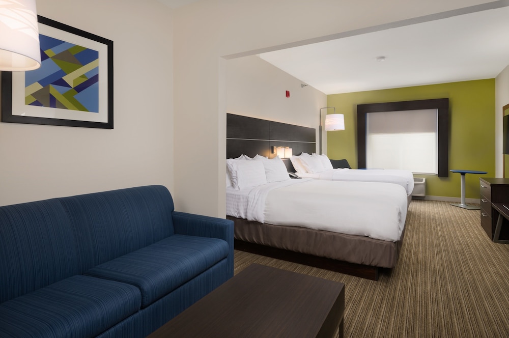 Holiday Inn Express Hotel & Suites Independence Kansas City by IHG - photo 12