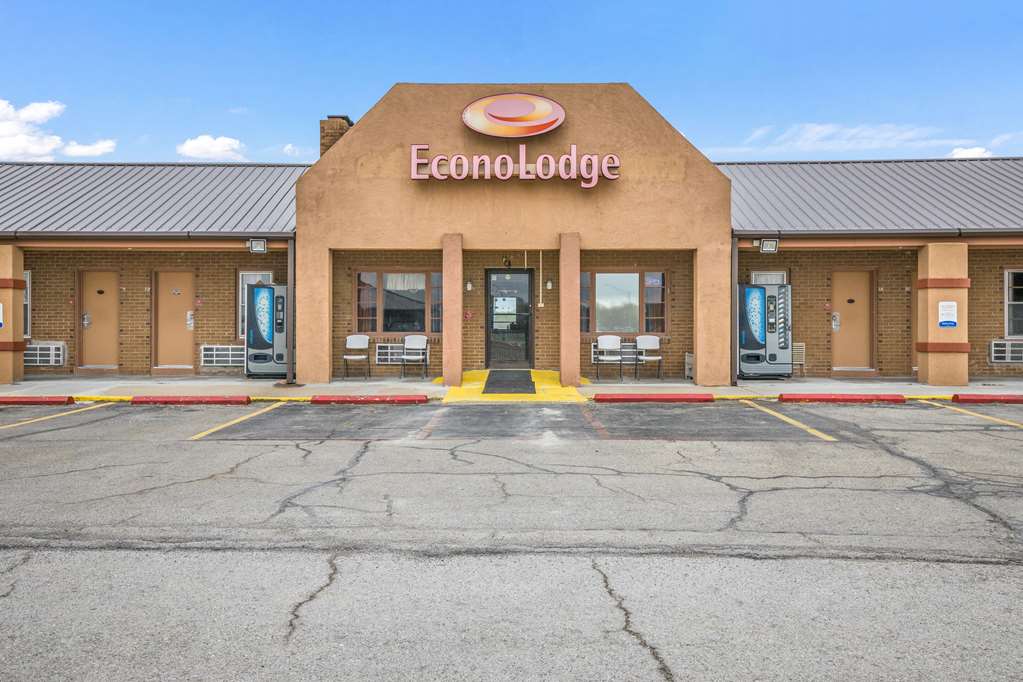 Econo Lodge Cameron - photo 2