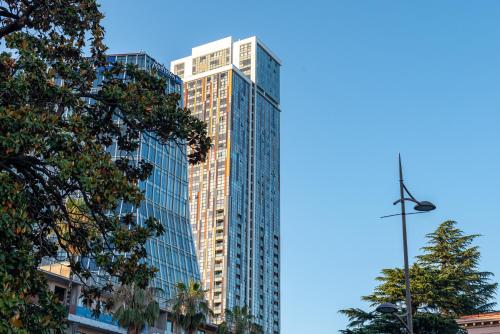 Ocean Breeze Retreat Honeymoon Apartment with Sea View in Porta Batumi Tower