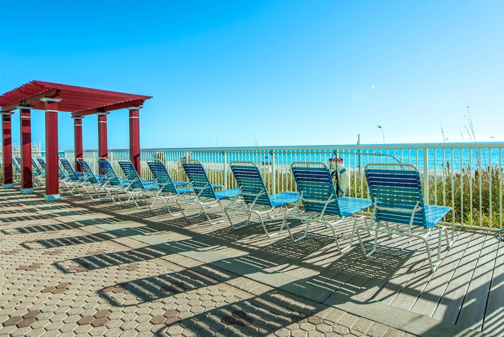 Majestic Beach Towers 1 1907 - photo 32