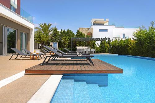 Royal Oasis Villa