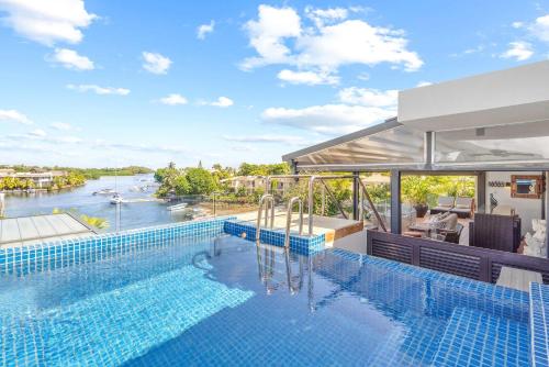 Zodiac Penthouse Sea & Mountain — 4-Star Luxury Hotel in Grande Riviere Noire, Mauritius
