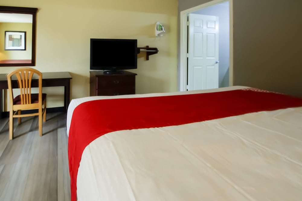 Cypress Inn & Suites Washington by OYO - photo 13
