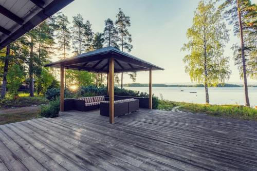 World’s End 2 Luxury Beachfront Villas — Mikkeli — photo 2