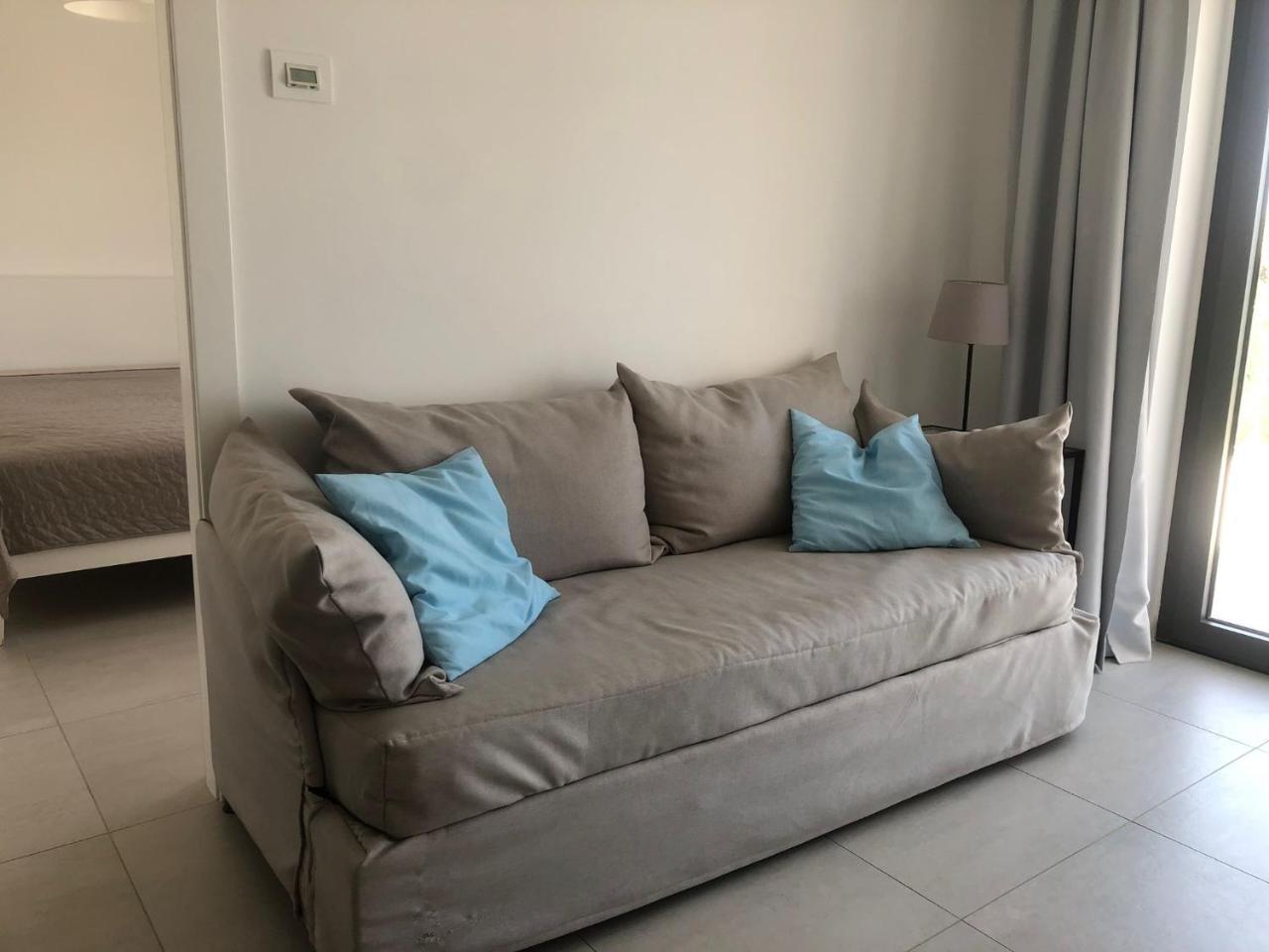 Villa Martorana Camere e Appartamenti Short Let's — 4-Star Luxury Hotel in Porto Empedocle, Italy