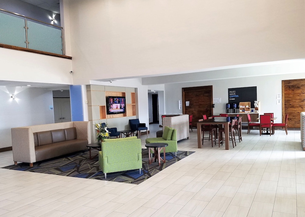 Holiday Inn Express & Suites Dallas East Fair Park by IHG - photo 39
