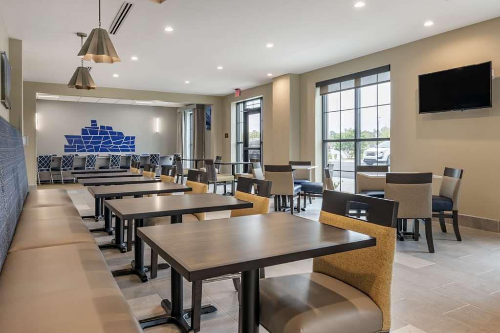 Comfort Inn & Suites Jacksonville Orange Park Near Naval Air Station - photo 27