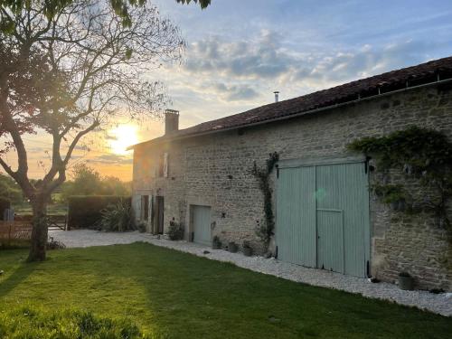 Le Vieux Renard - last minute hotel in Unknown City