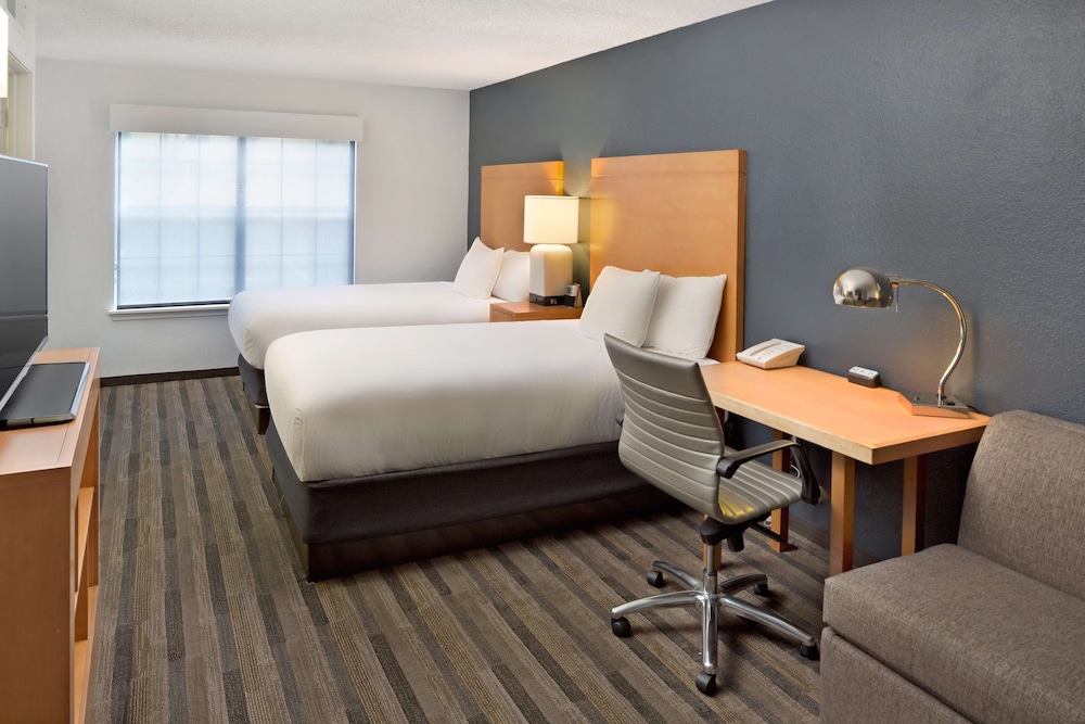 Hyatt House Austin Arboretum - photo 11