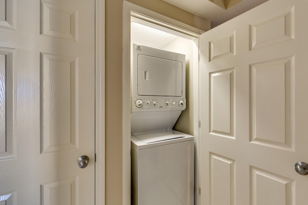 Barefoot Resort North Tower by Condo World - photo 30