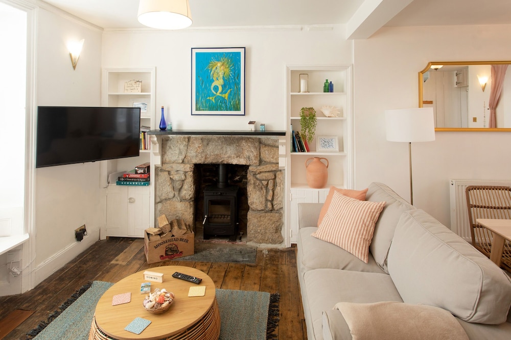 11 Belgravia Street in Penzance, United Kingdom