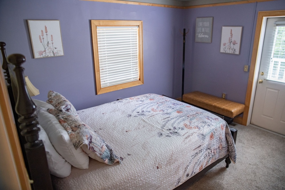 Elk River Hotel & Cafe - photo 33