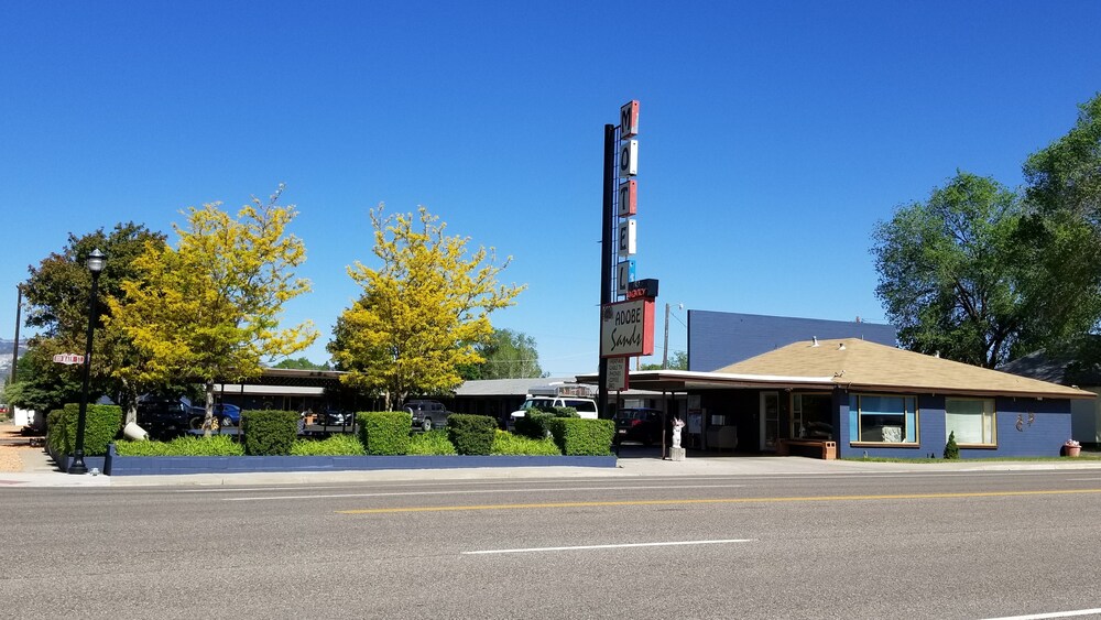 Adobe Sands Motel - photo 37