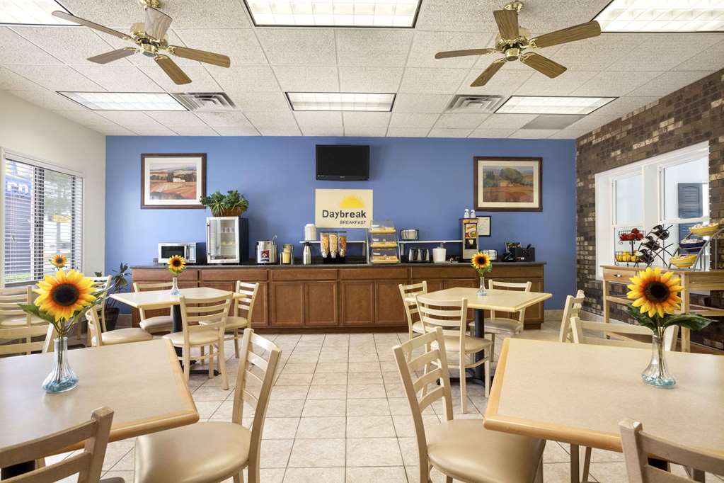 Days Inn by Wyndham Oglesby Starved Rock - photo 13