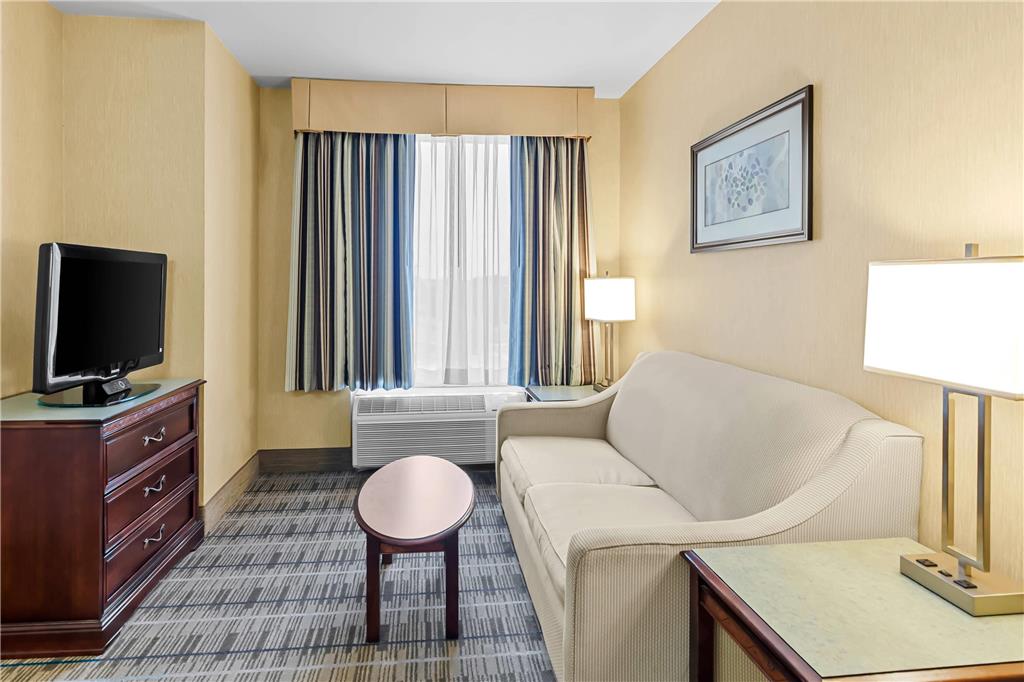 MainStay Suites Roanoke Airport - photo 22
