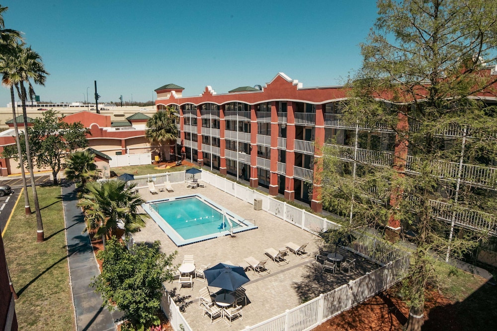 Days Inn by Wyndham York Alabama - photo 32