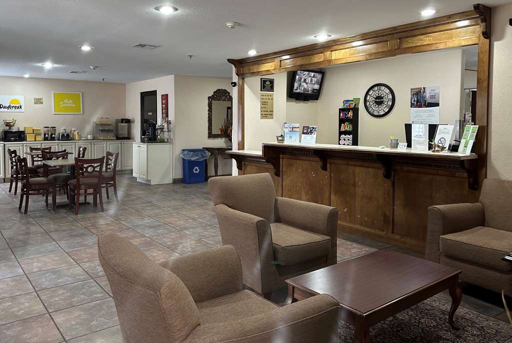 Days Inn & Suites by Wyndham Eunice — hotel in Eunice