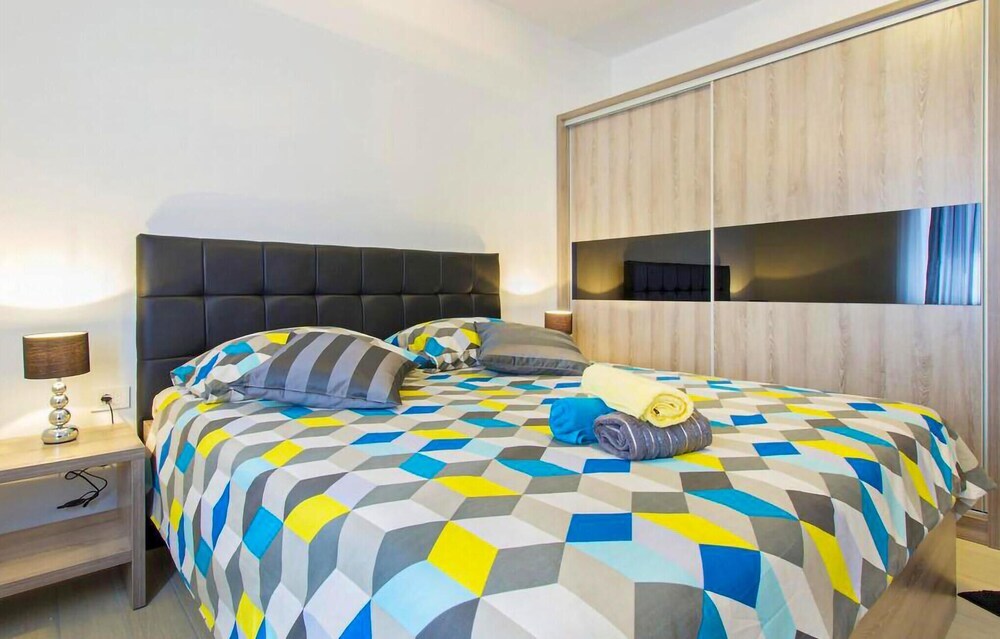 Gorgeous Apartment In Grebastica — 4-Star Luxury Hotel in Sibenik, Croatia