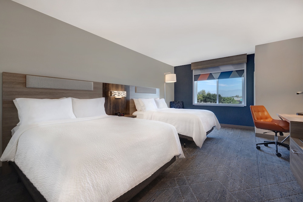Holiday Inn Express & Suites Ontario Chino Hills by IHG - photo 13
