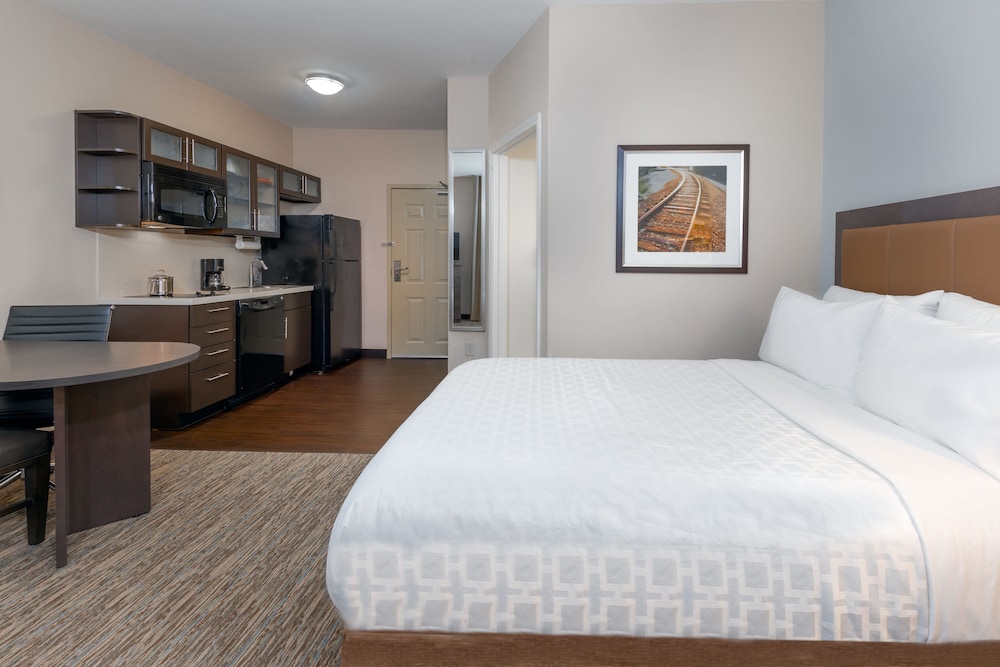 Candlewood Suites Athens by IHG - photo 13