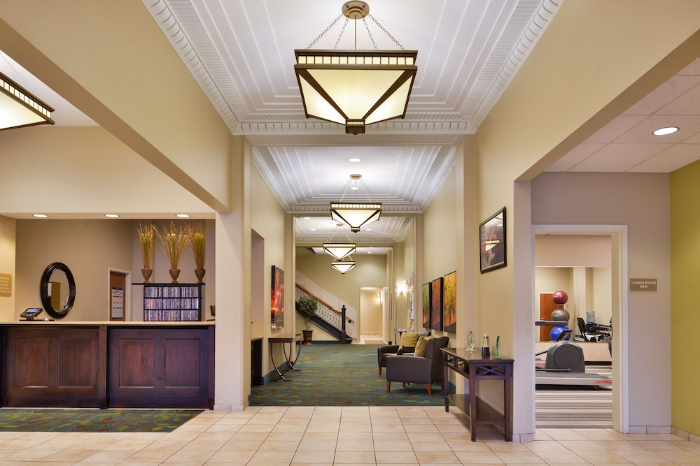 Candlewood Suites Terre Haute by IHG - photo 57