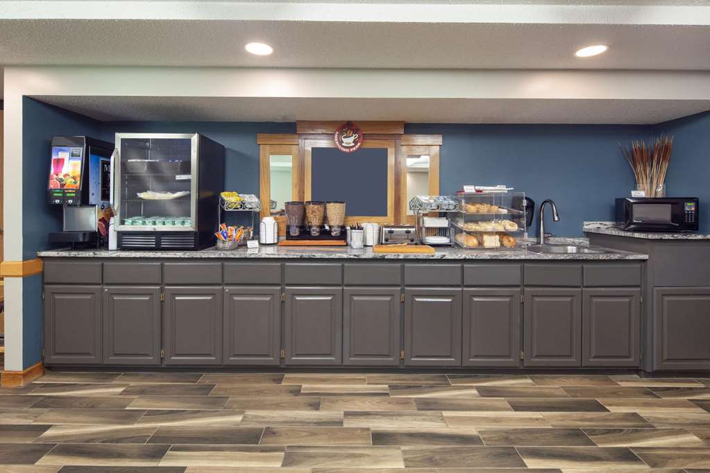 AmericInn by Wyndham Northfield - photo 29