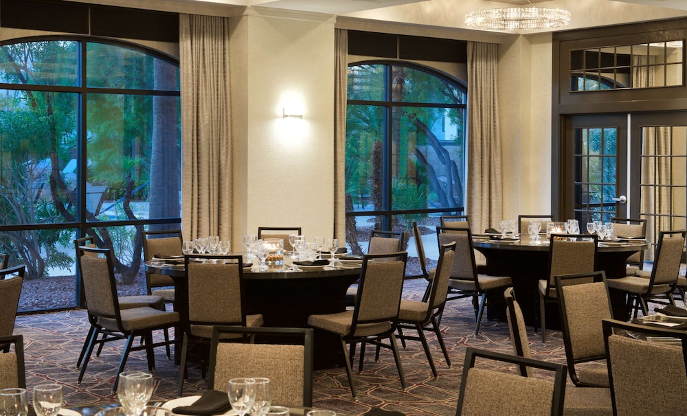 Embassy Suites by Hilton Las Vegas - photo 56