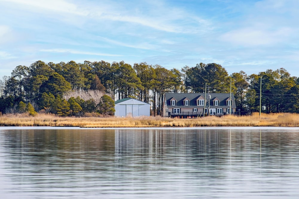 'the Bayside Escape' Remote Chesapeake Bay Estate — hotel in New Martinsville