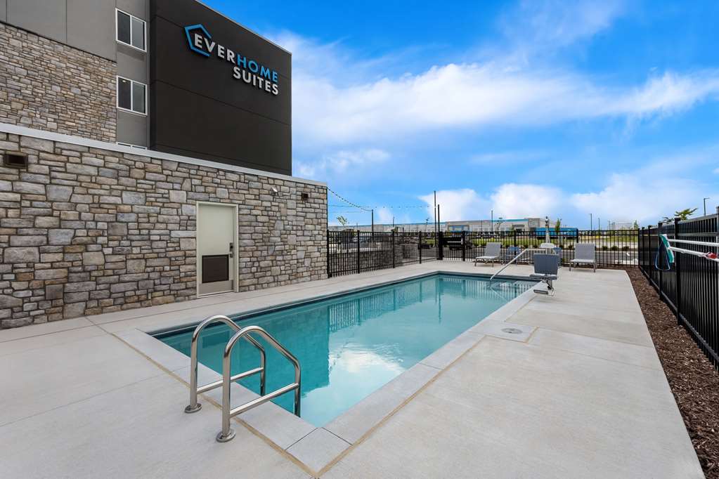 Everhome Suites Fayetteville near Fort Bragg - photo 26