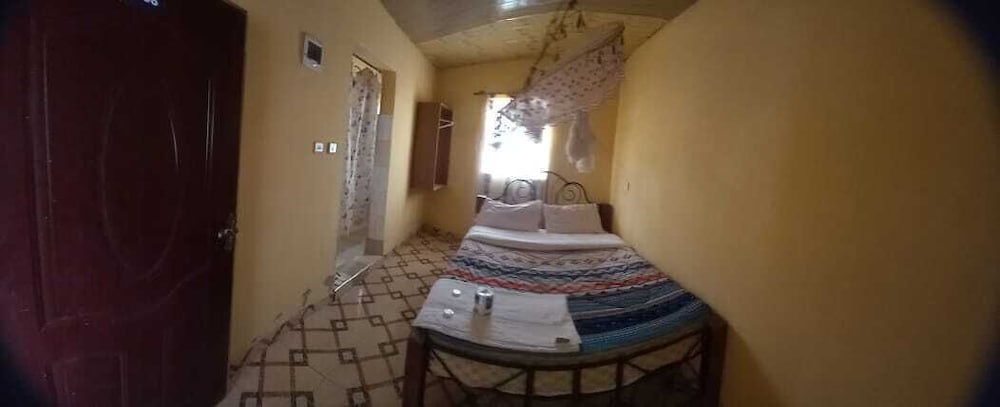 Eserian - carbon neutral hotel in Unknown City
