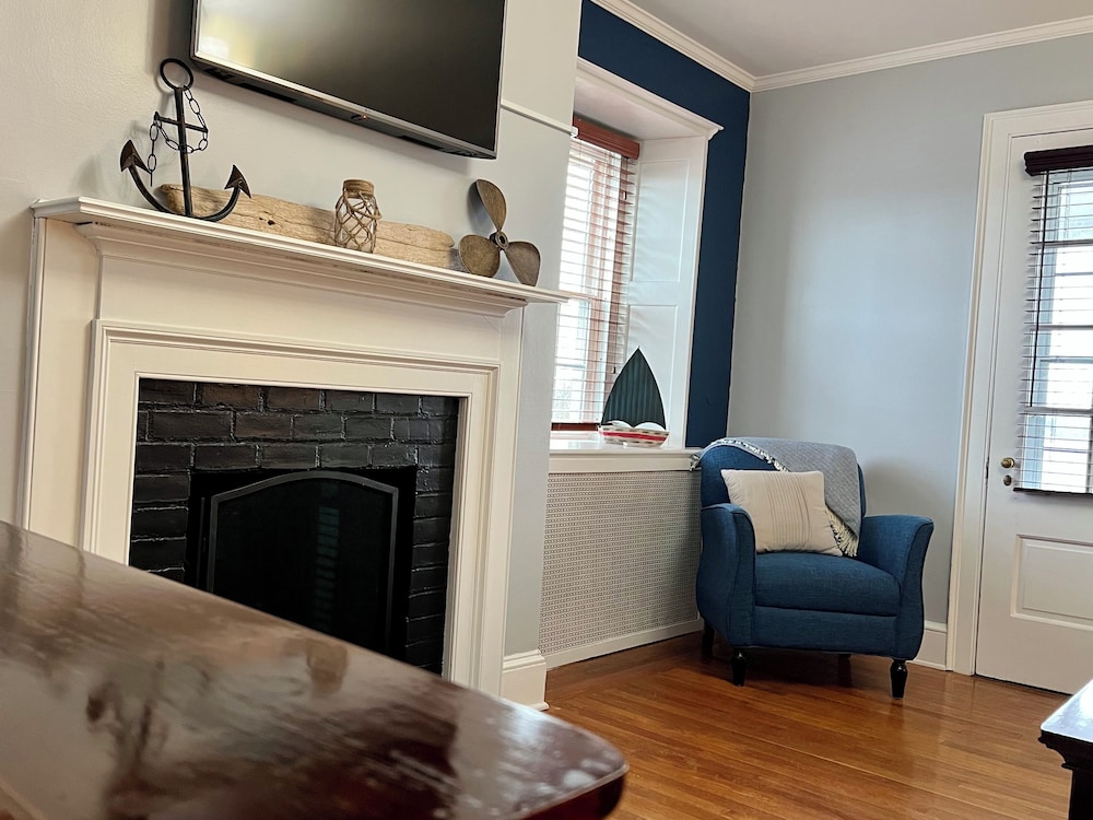 Valcour Inn & Boathouse - photo 21