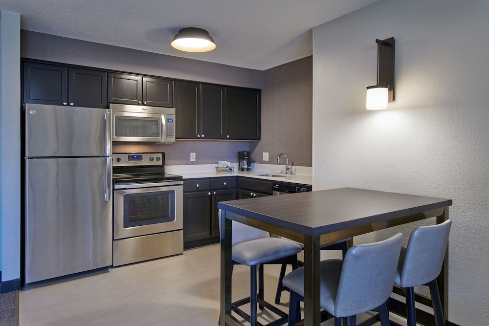 Residence Inn by Marriott Detroit Novi - photo 25