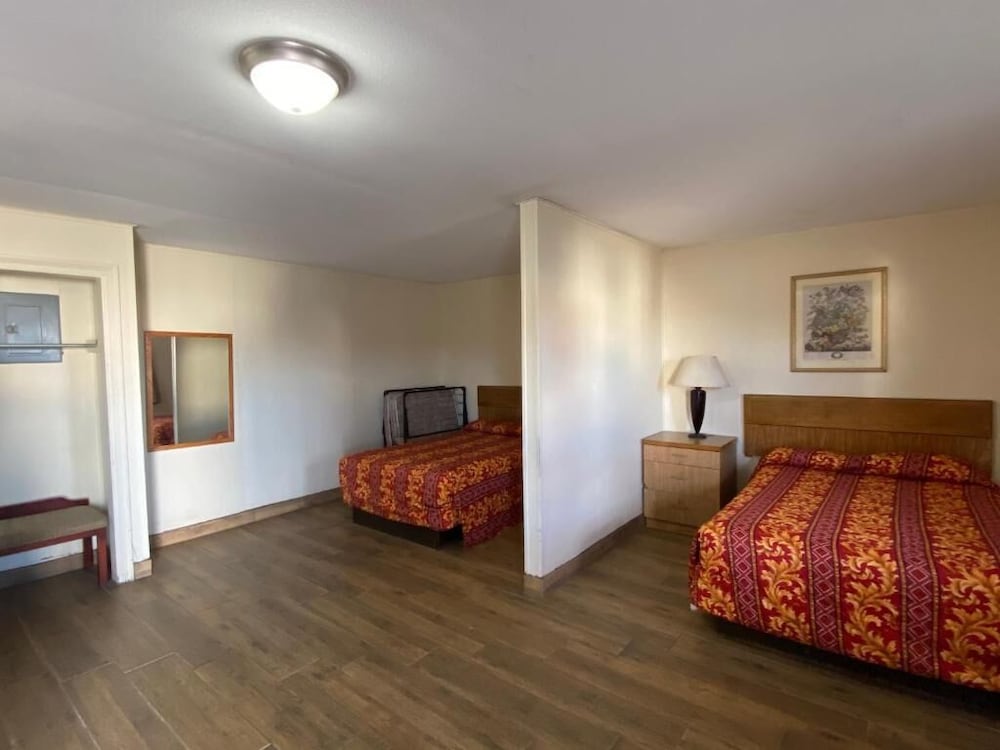 Relax Inn Plaquemine - photo 6