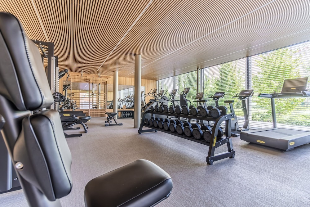 Ottaviano 2 Bedrooms and Pool in Ciudad Jardin Madrid hotel