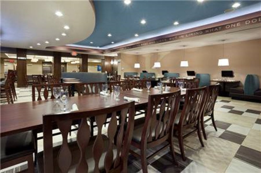 Holiday Inn & Suites San Antonio Northwest by IHG - photo 27