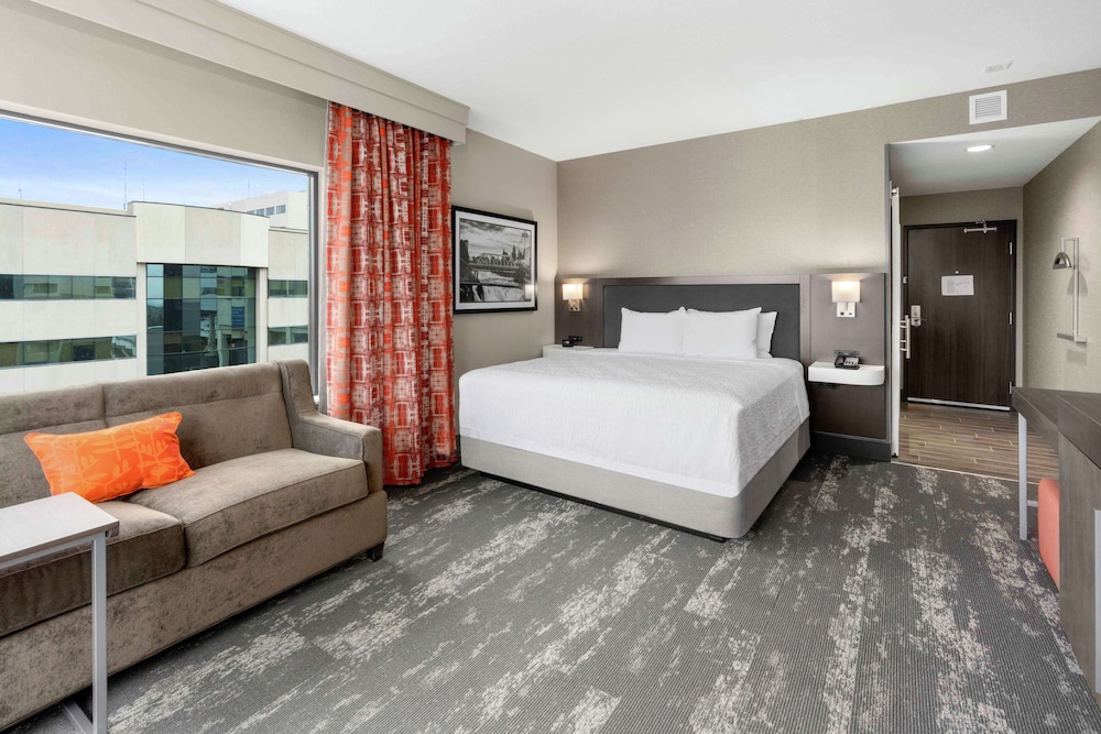 Hampton Inn & Suites Spokane Downtown South - photo 25