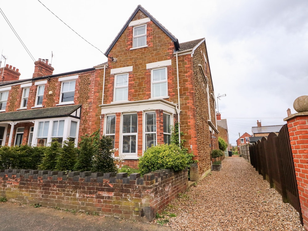 Troon Cottage — 4-Star Luxury Hotel in Hunstanton, United Kingdom