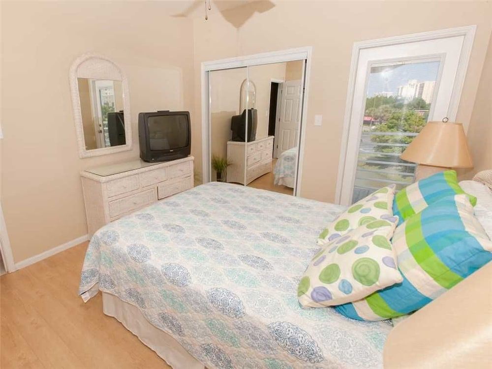 Phoenix East by Youngs Suncoast - photo 16