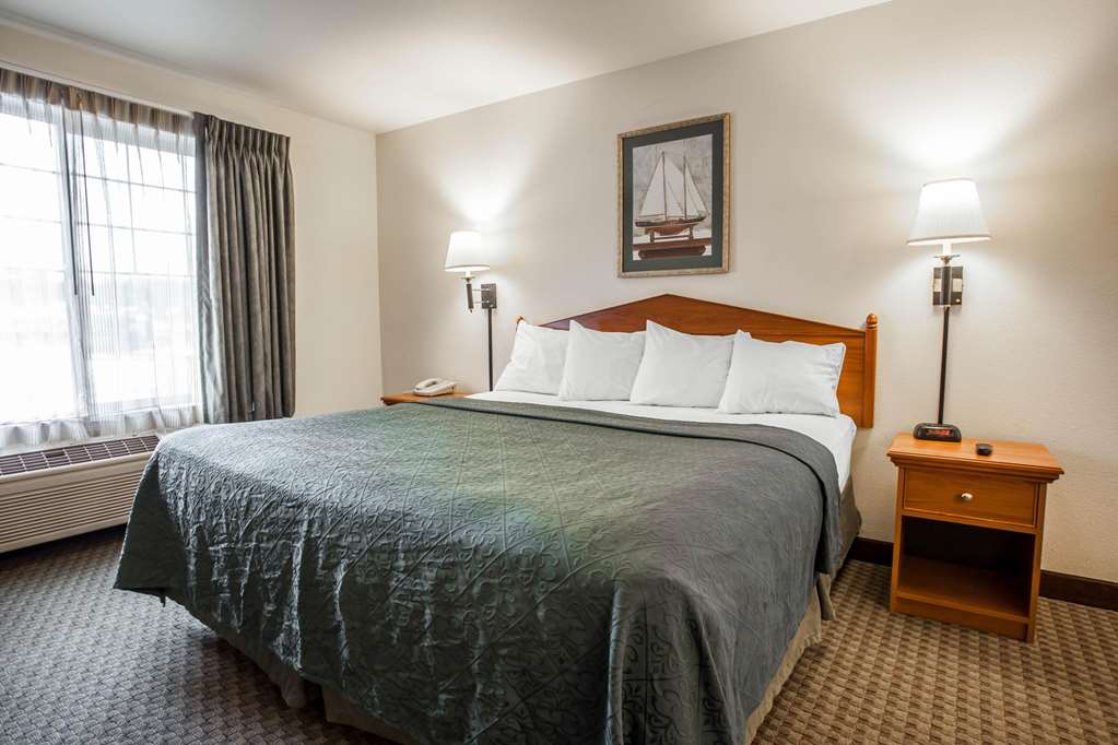 Quality Inn & Suites Federal Way Seattle - photo 17