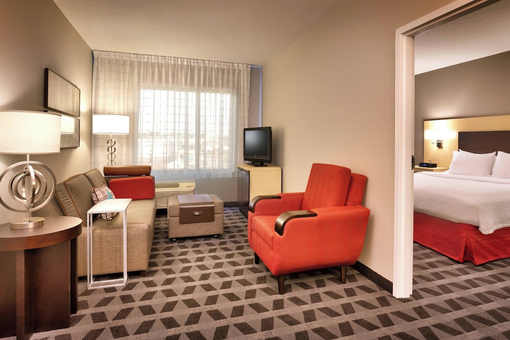 TownePlace Suites by Marriott Omaha West - photo 9