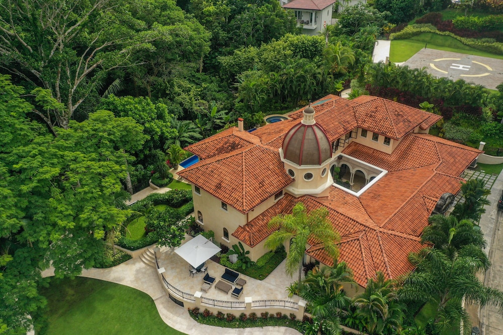 Room villa Firenze Costa Rica All Inclu — 4-Star Luxury Hotel in Jaco, Costa Rica