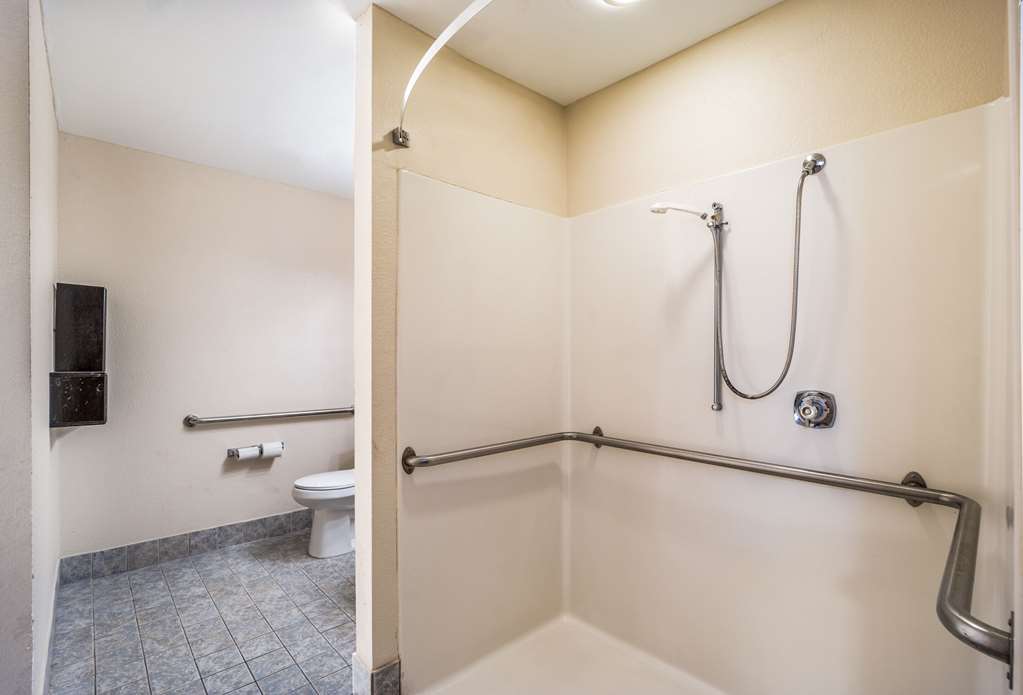 Quality Inn & Suites Augusta Fort Gordon Area - photo 17