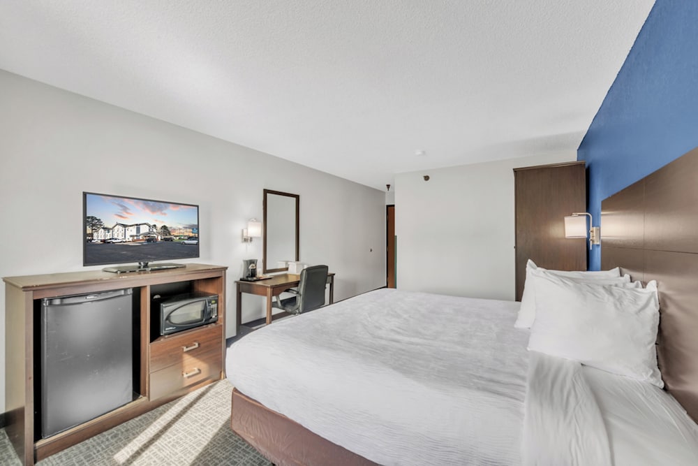 City Center Inn by OYO I 64 Newport News - photo 10