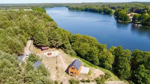 Domek nad jeziorem w Gorzewie — hotel in Gostynin