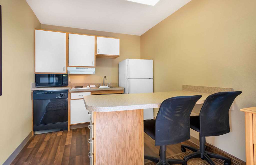 Extended Stay America Suites Dallas Plano Parkway - photo 14