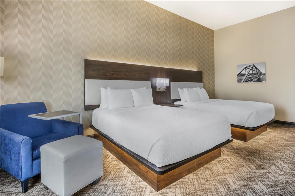Best Western Plus Parkside Inn & Suites - photo 3