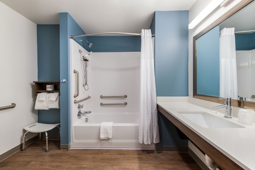 WoodSpring Suites Charlotte University Research Park - photo 17