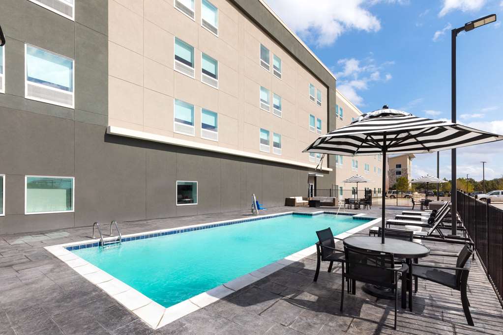 La Quinta Inn & Suites by Wyndham Austin Parmer Tech Ridge - photo 8
